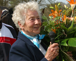 Elli Füsting war beliebt und auf vielen Turnierplätzen zu finden. Nun ist sie im Alter von 83 JKahren ganz plötzlich gestorben. Foto: Jutta Wego